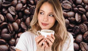 donna beve caffè - ifood.it