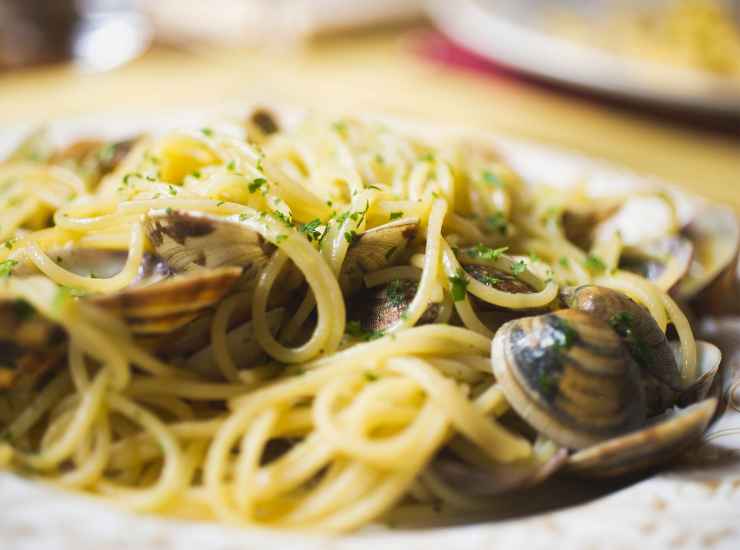 Antonino Cannavacciuolo pasta alle vongole - iFood