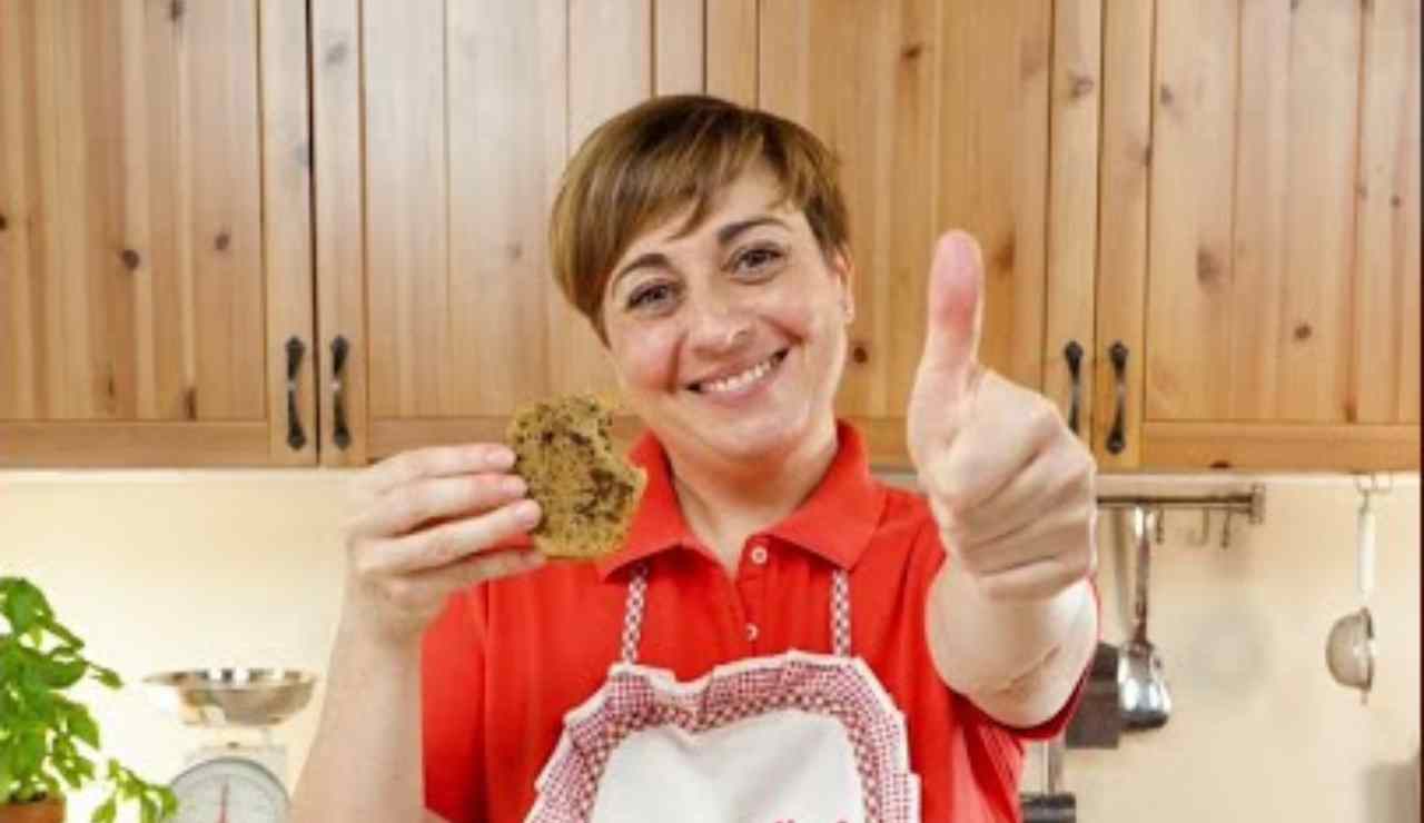 Benedetta Rossi dolce sorpresa per lei - iFood (Fonte Foto Canale YouTube Fatto in casa per voi)