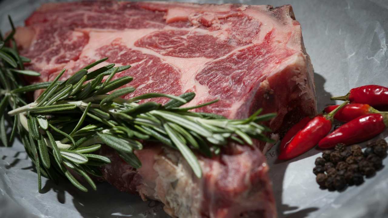 Bistecca, i modi alternativi per cucinarla - iFood.it - 20250121